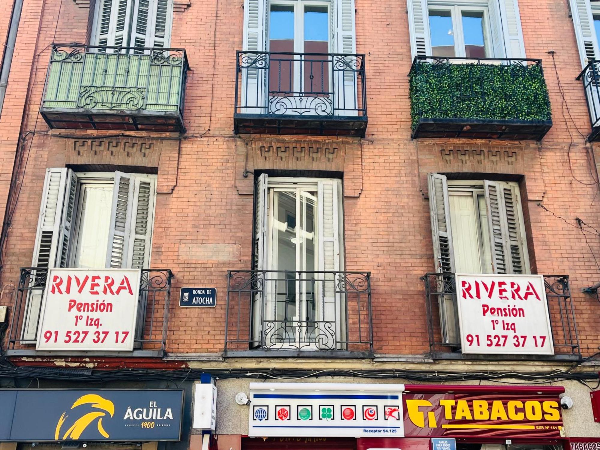 Pension Rivera Madrid Eksteriør billede